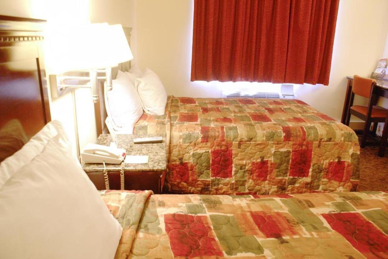 Rodeway Inn Filadelfia Exterior foto