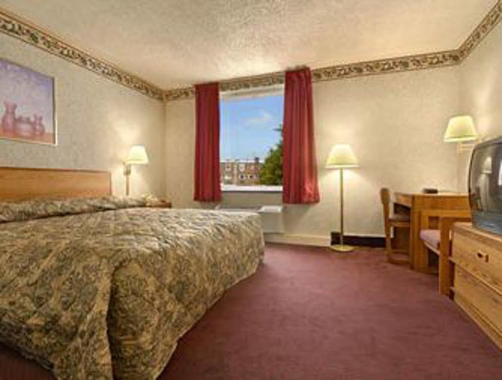 Rodeway Inn Filadelfia Exterior foto